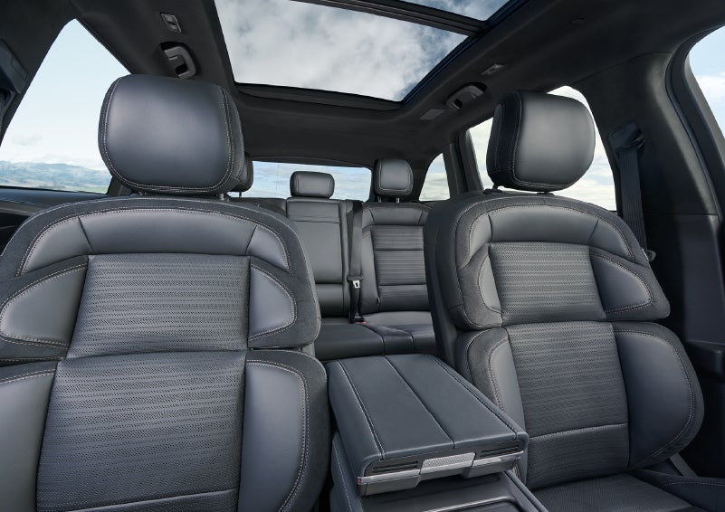The spacious second row and available panoramic Vista Roof® is shown. | Performance Lincoln Bountiful in Bountiful UT